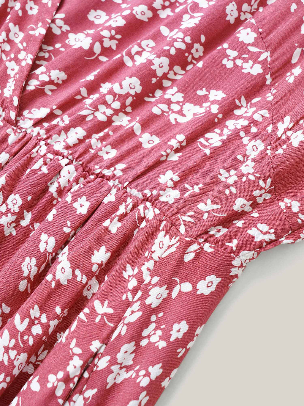Plus Size Ditsy Floral Flutter-Sleeve Maxi Dress