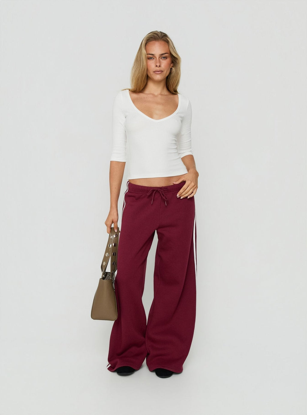 Ribbed V-Neck 3/4-Sleeve Top – White