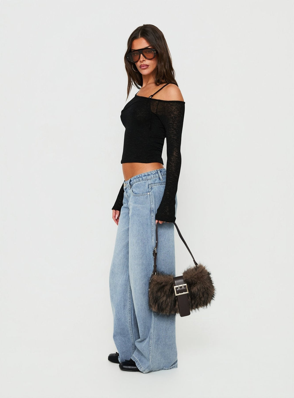 Ultra-Low-Rise Wide-Leg Jeans – Blue