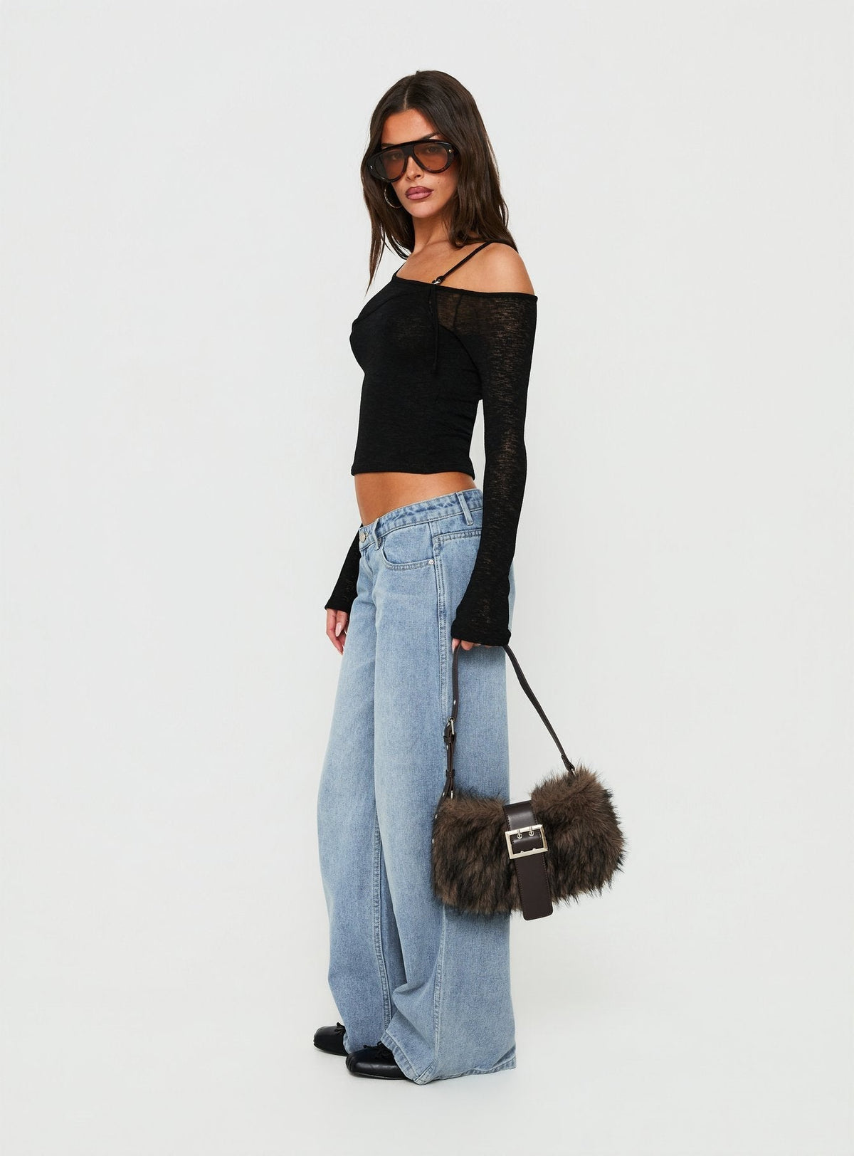 Ultra-Low-Rise Wide-Leg Jeans – Blue