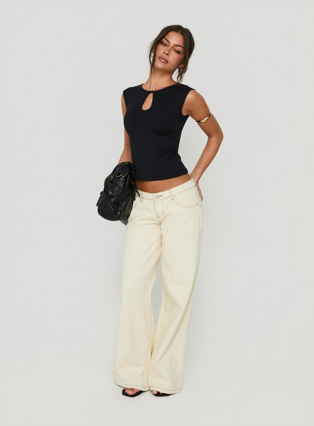 Ultra-Low-Rise Wide-Leg Jeans – Beige