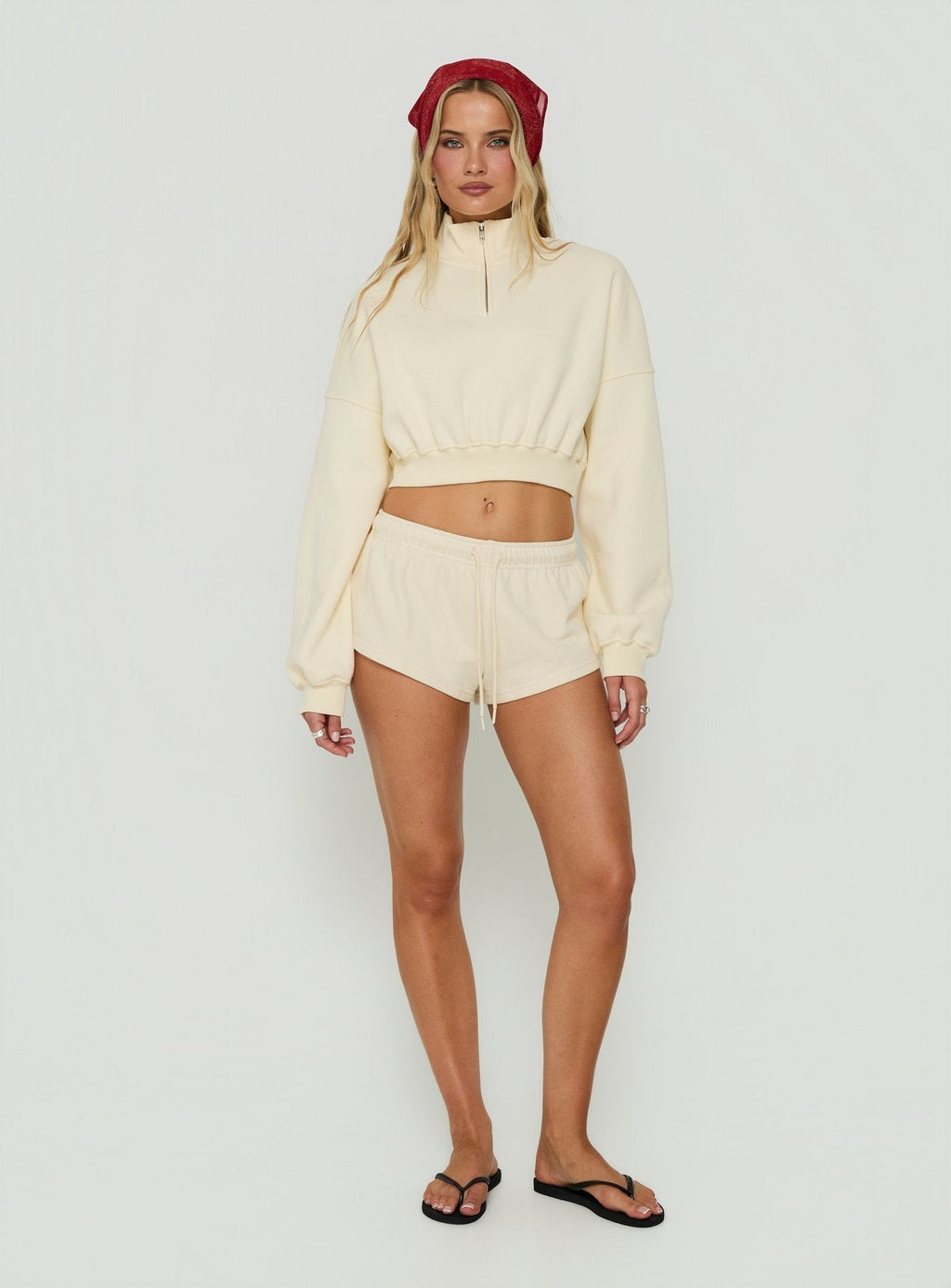 Low-Rise Drawstring Sweat Shorts – Beige