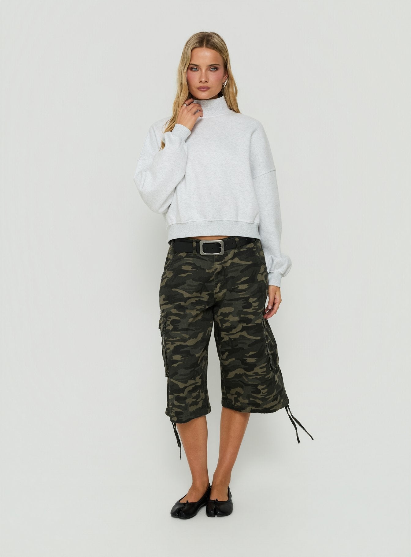 Funnel-Neck Drop-Shoulder Jumper – Grey