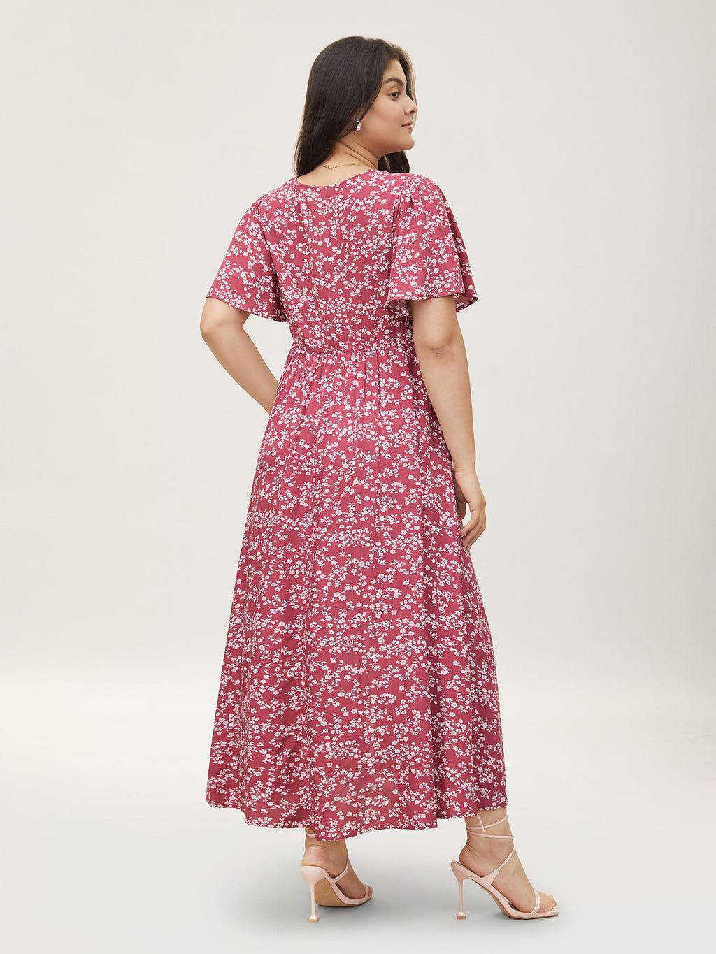 Plus Size Ditsy Floral Flutter-Sleeve Maxi Dress