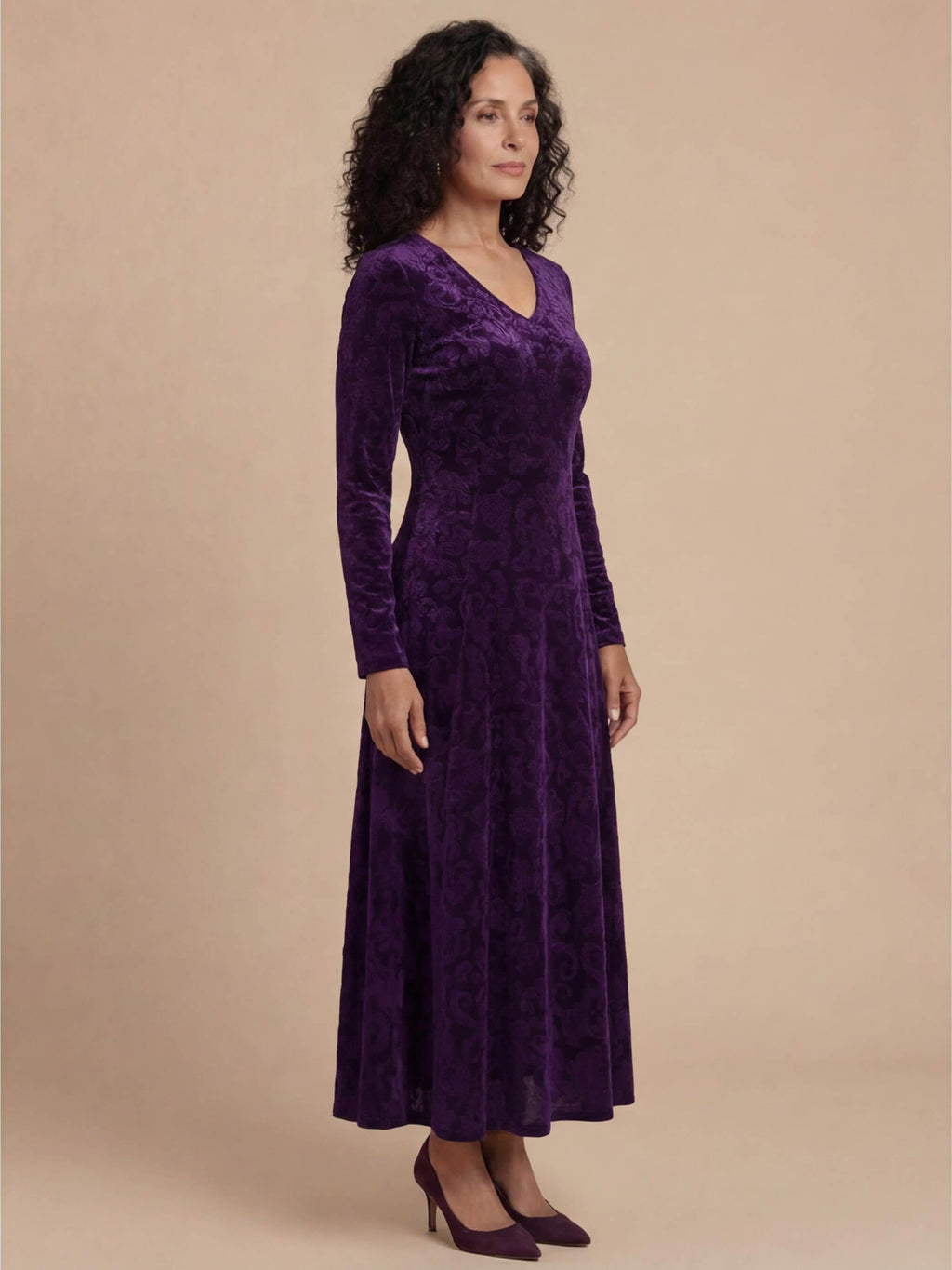 Textured Floral V-Neck Maxi Dress