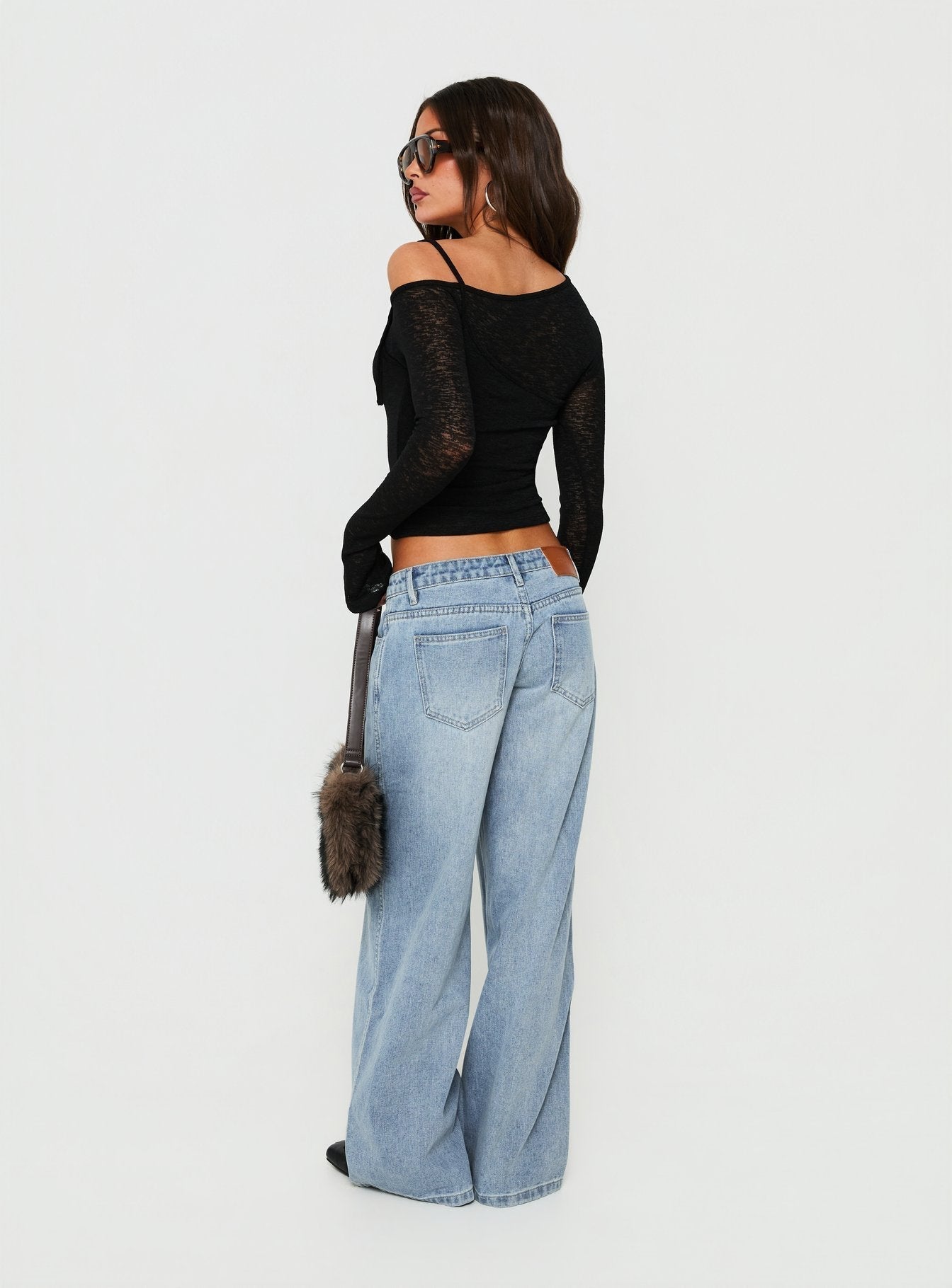 Ultra-Low-Rise Wide-Leg Jeans – Blue