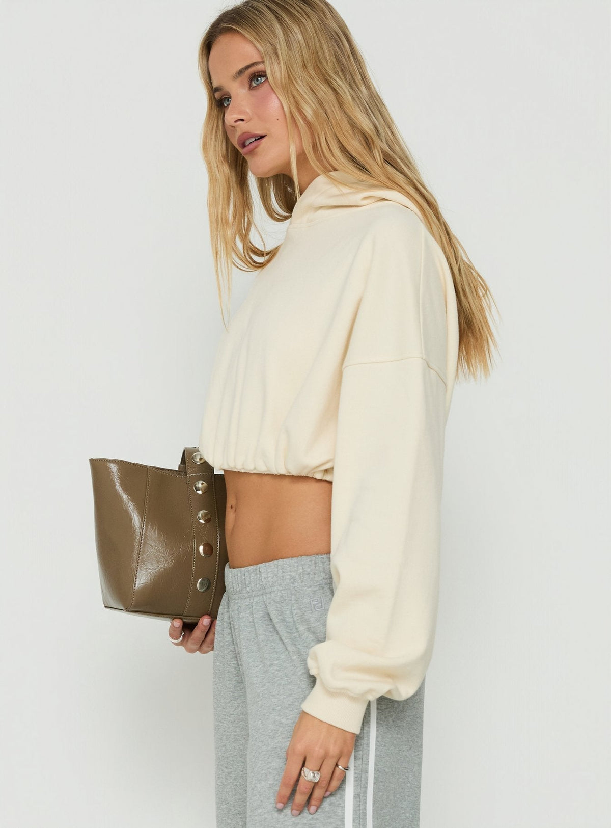 Bubble-Hem Cropped Hoodie – Beige