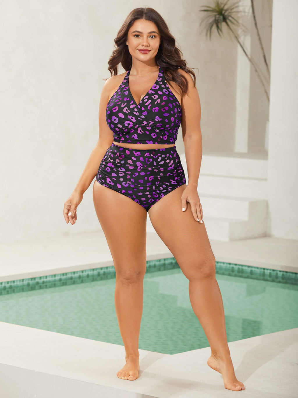 Plus Size Leopard Cross-Strap Bikini Top