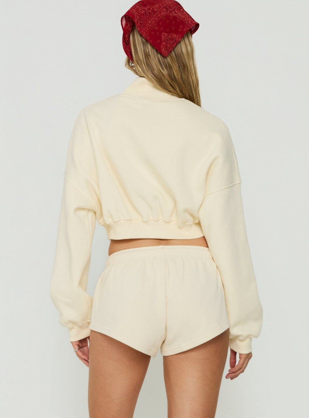 Low-Rise Drawstring Sweat Shorts – Beige
