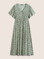 Plus Size Ditsy Floral Flutter-Sleeve Maxi Dress