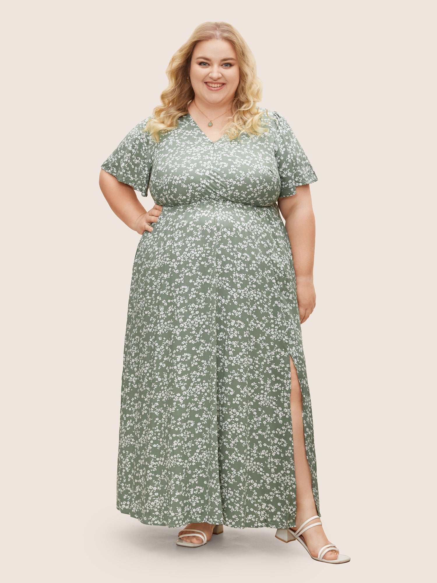 Plus Size Ditsy Floral Flutter-Sleeve Maxi Dress