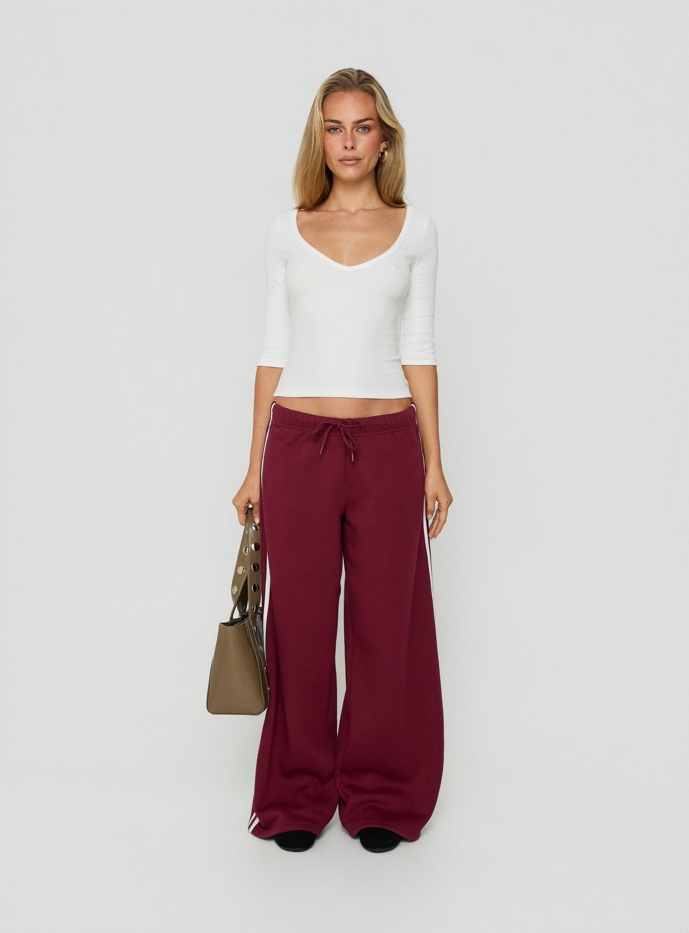 Ribbed V-Neck 3/4-Sleeve Top – White