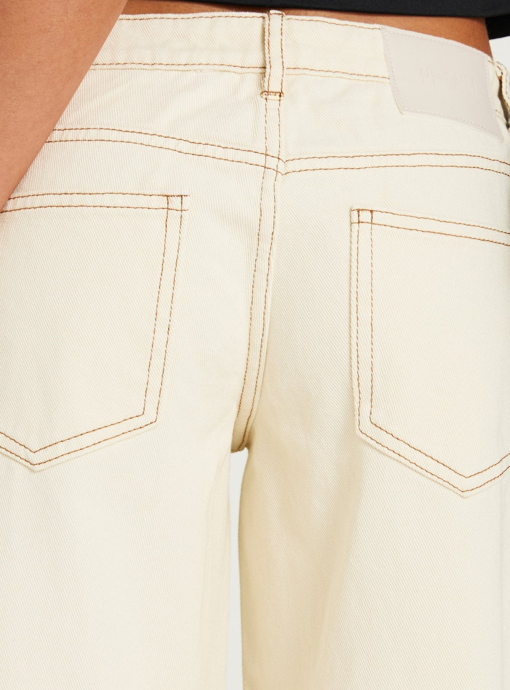 Ultra-Low-Rise Wide-Leg Jeans – Beige