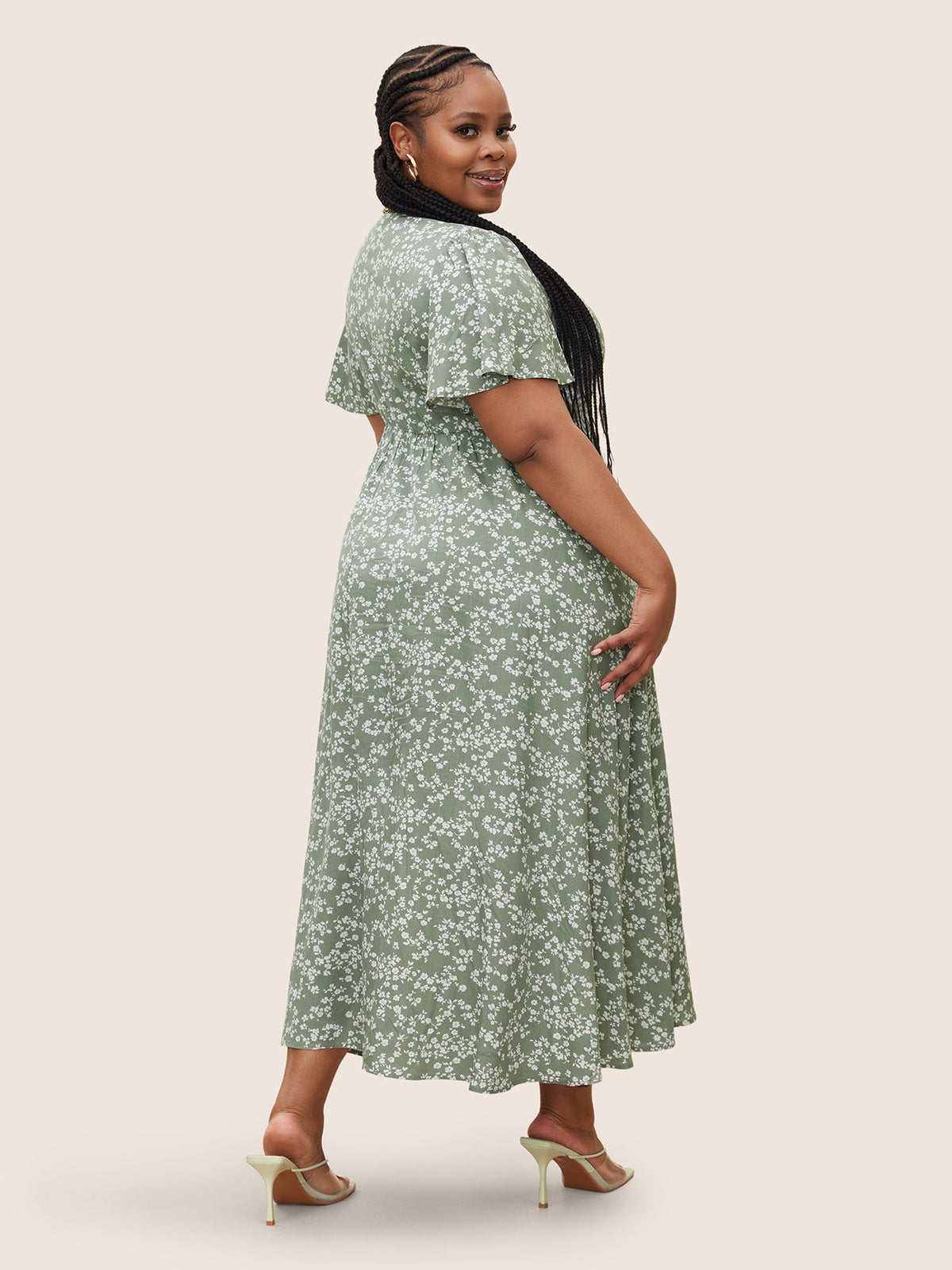 Plus Size Ditsy Floral Flutter-Sleeve Maxi Dress