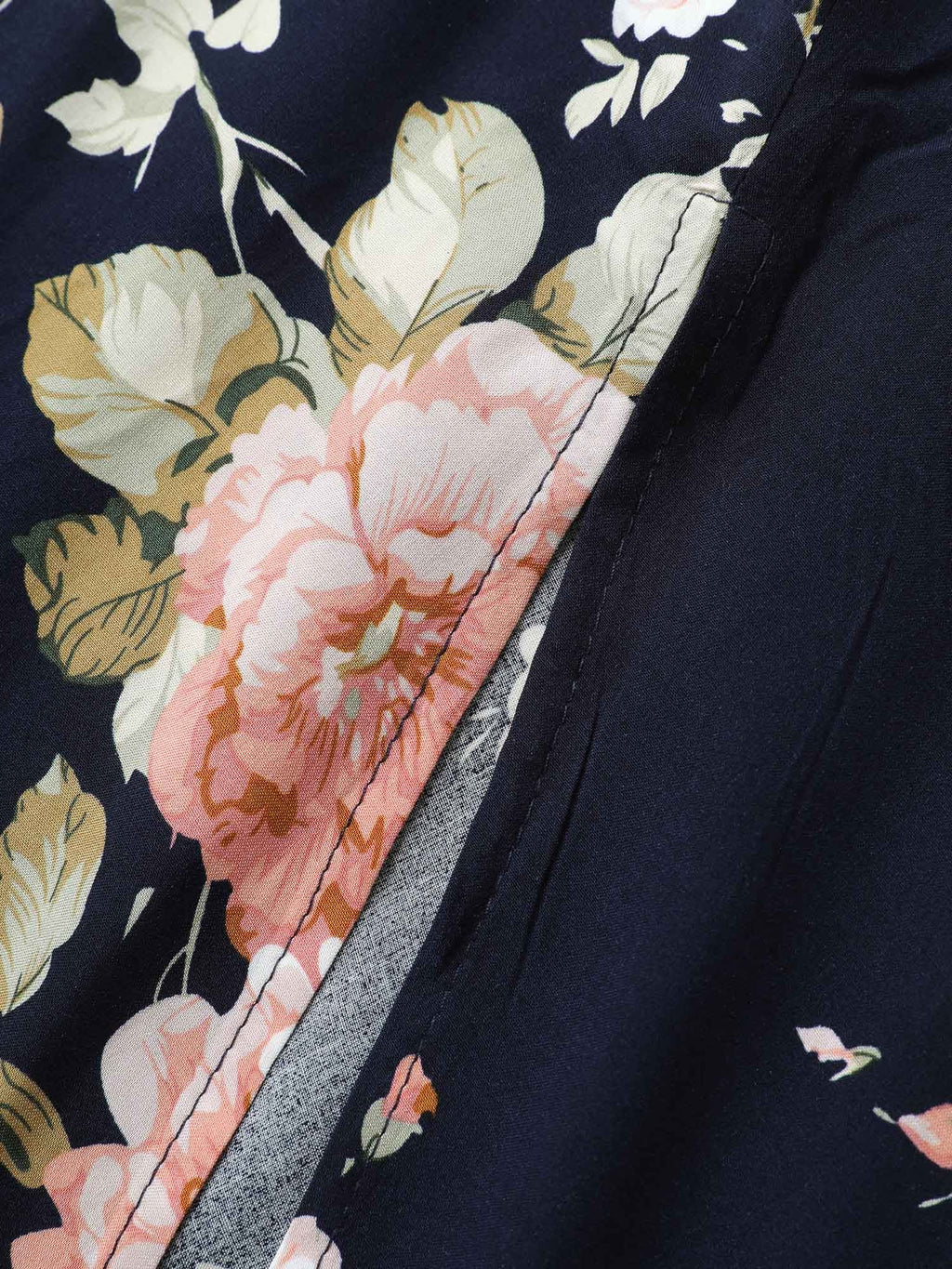 Plus Size Ditsy Floral Flutter-Sleeve Maxi Dress