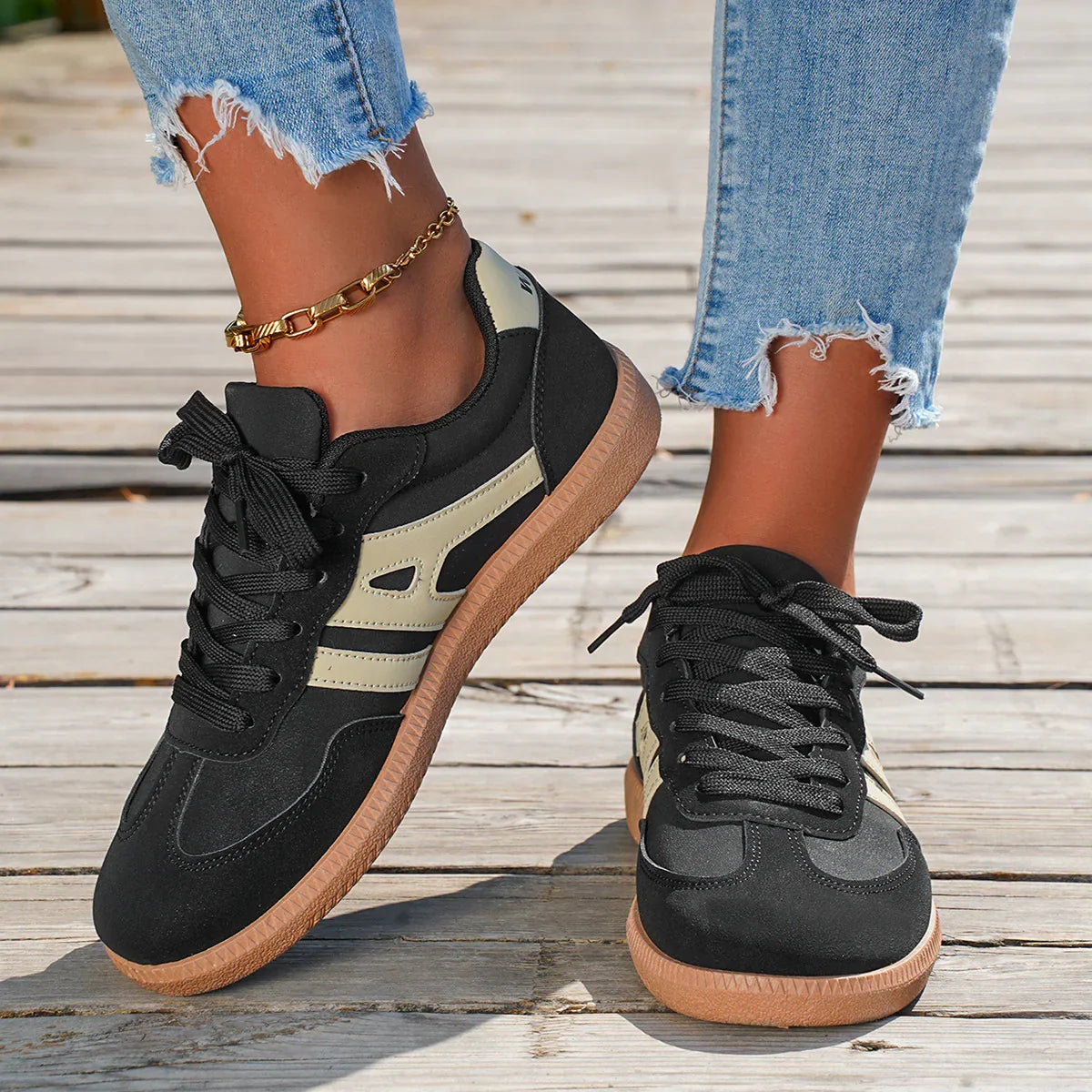 Mira Leather Lace-Up Trainers – Black