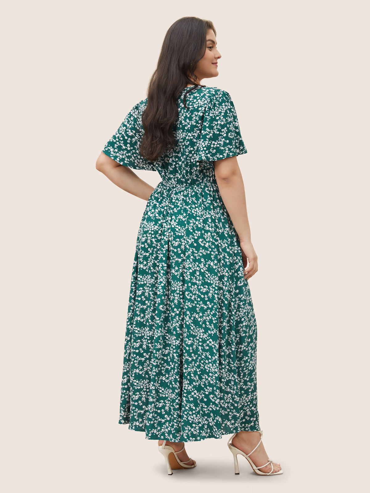 Plus Size Ditsy Floral Flutter-Sleeve Maxi Dress