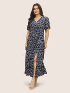 Plus Size Ditsy Floral Flutter-Sleeve Maxi Dress
