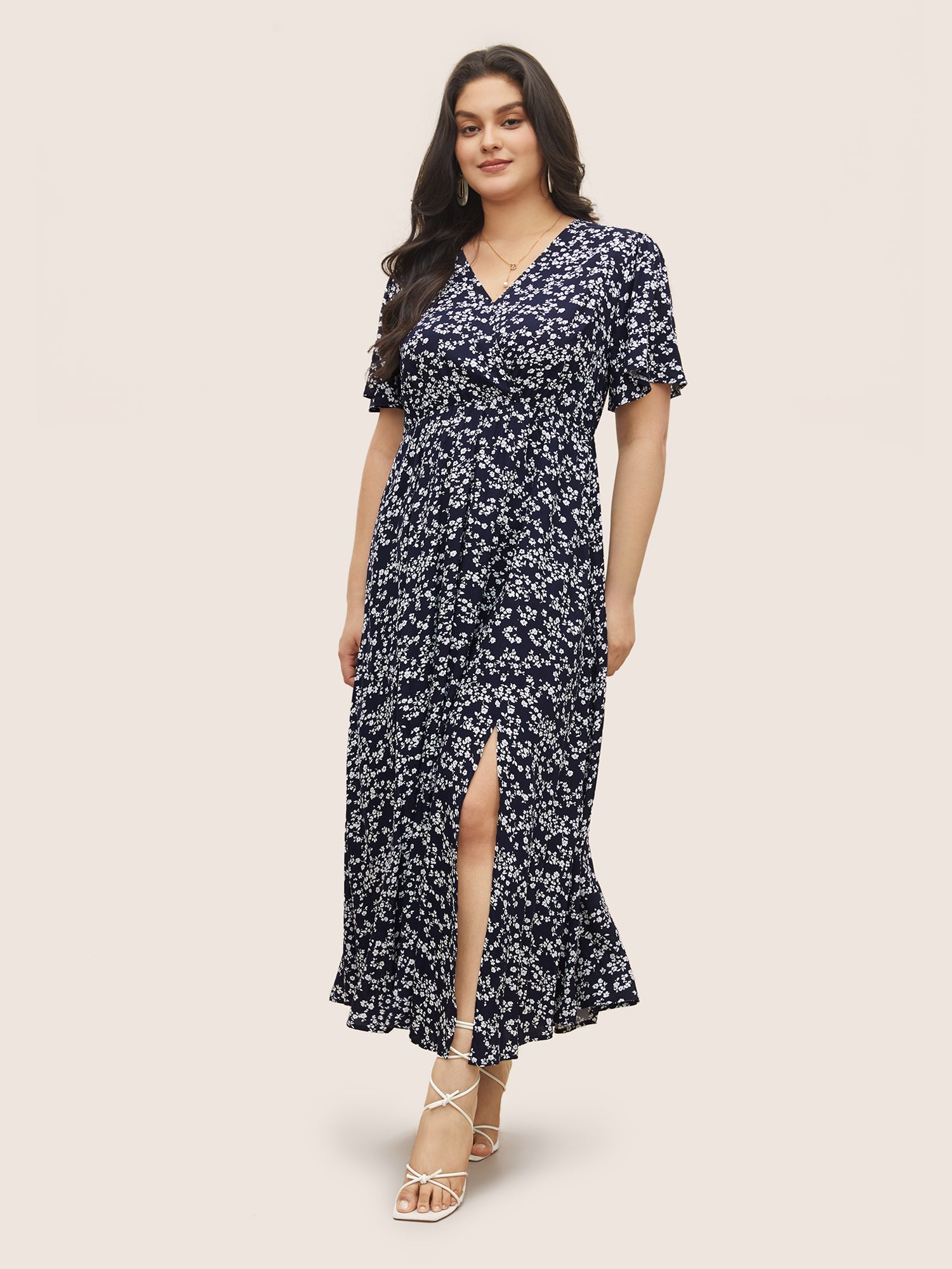 Plus Size Ditsy Floral Flutter-Sleeve Maxi Dress