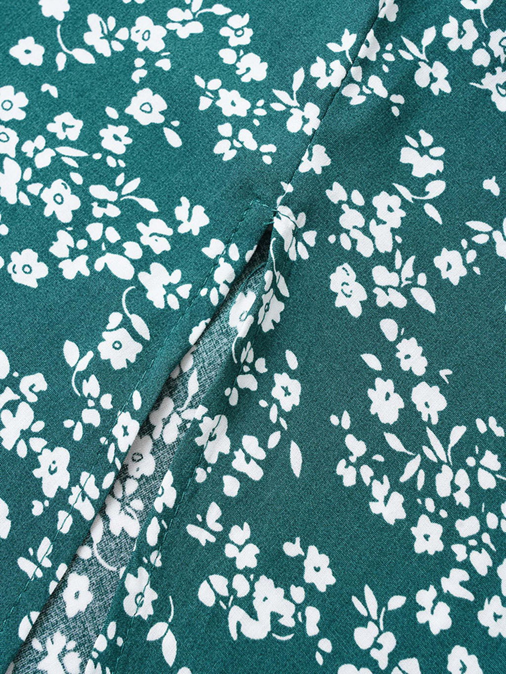 Plus Size Ditsy Floral Flutter-Sleeve Maxi Dress