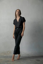 Collo Alto Linen Top – Black by Aurelia Sun