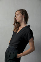 Collo Alto Linen Top – Black by Aurelia Sun