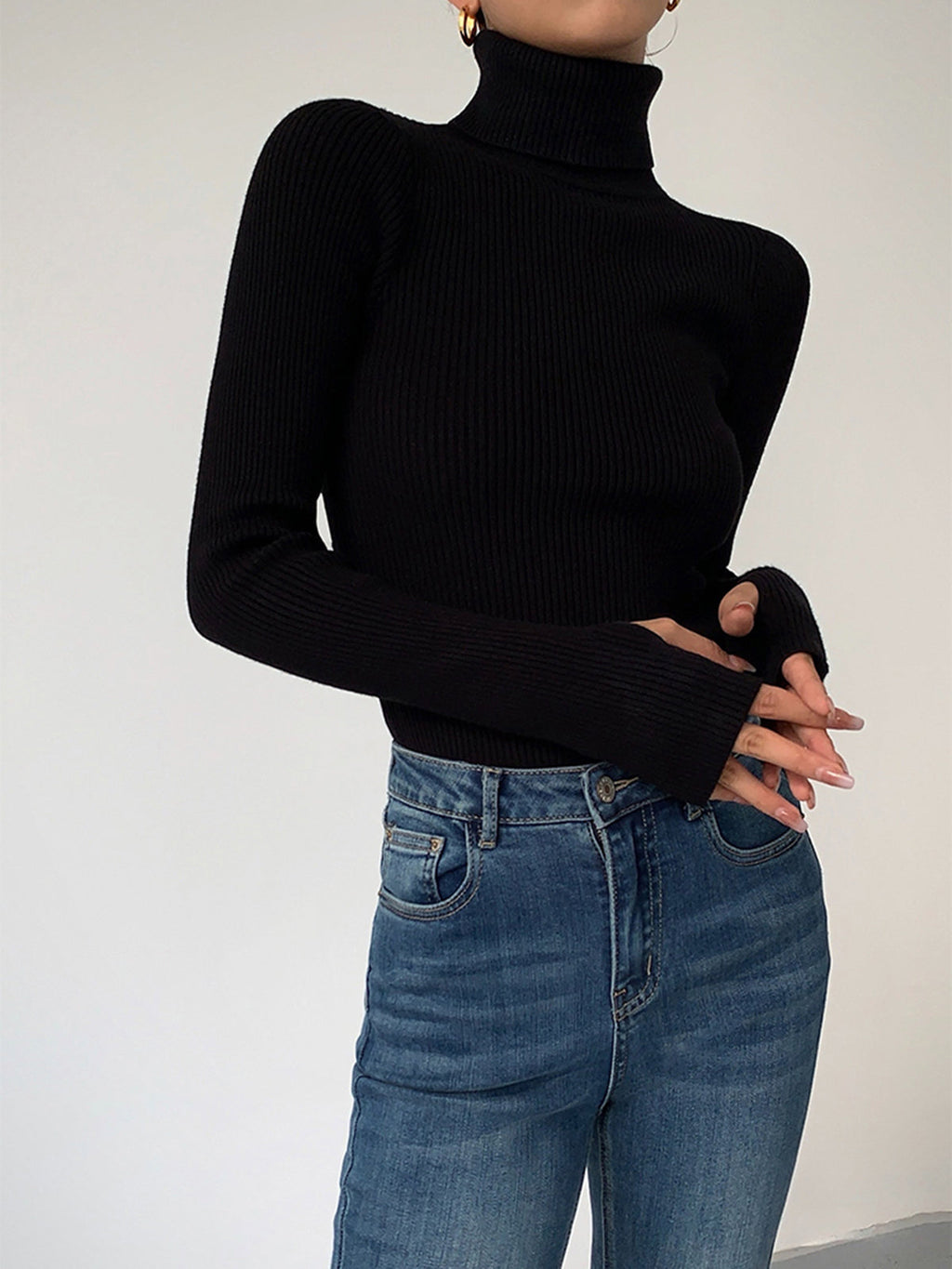 Women's Ribbed Turtleneck Sweater – Black