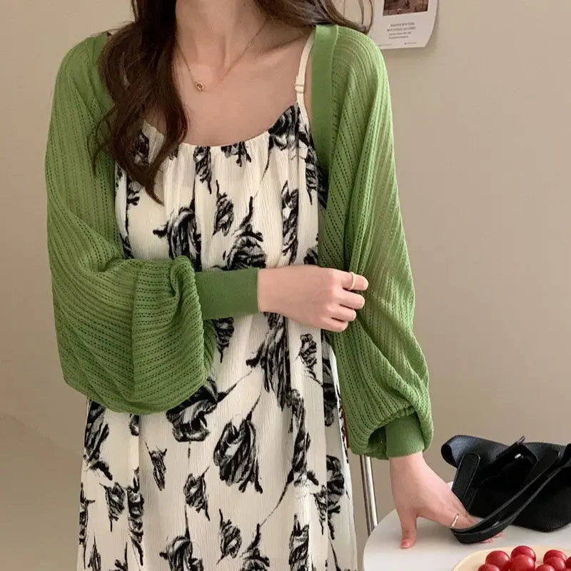 Airlight Cropped Knit Cardigan