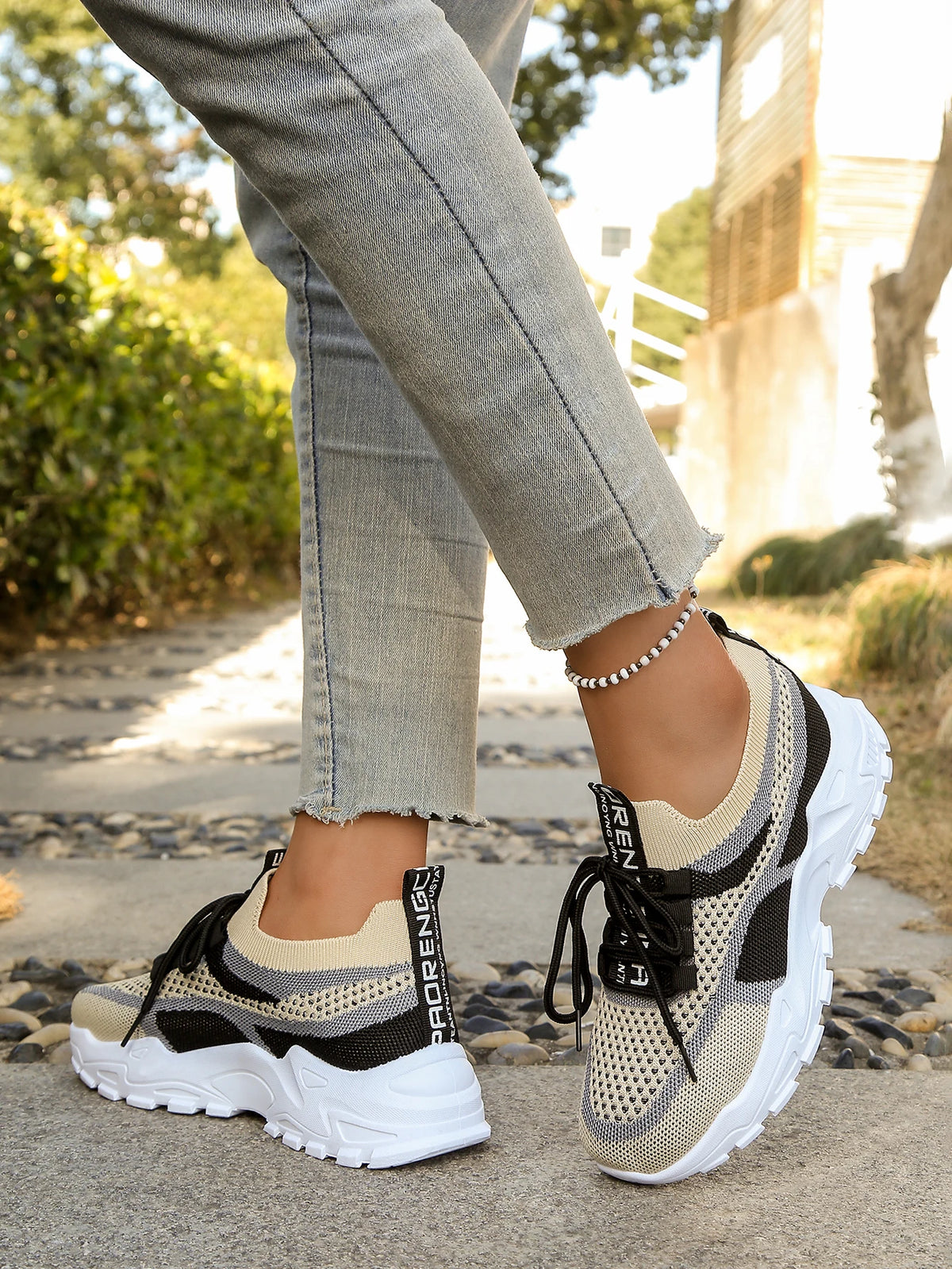 Breeze Colourblock Casual Sneakers