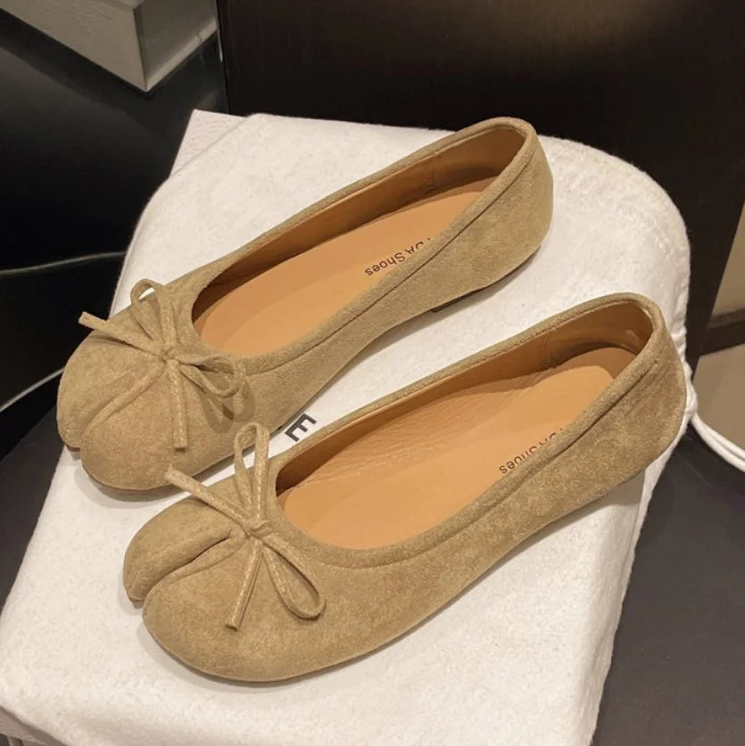 Tabi Split-Toe Ballet Flats