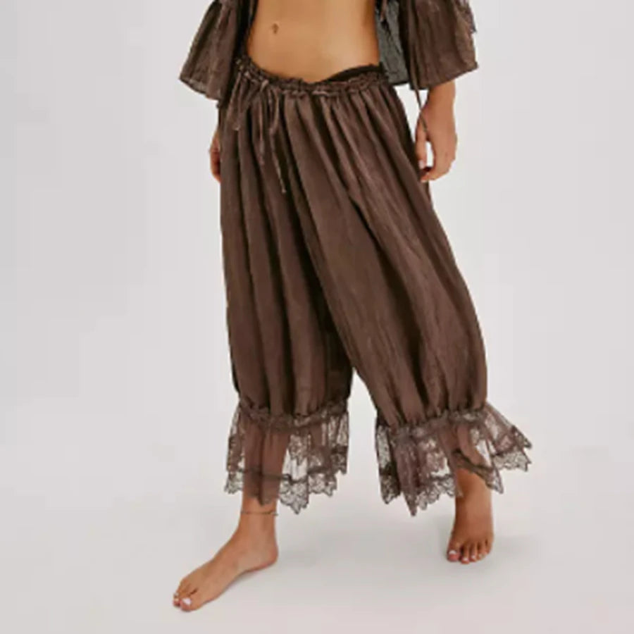 Lace-Patchwork Cropped Bloomers