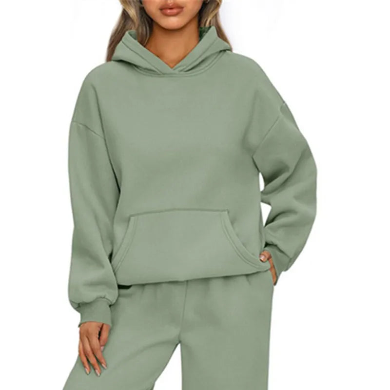 Relaxed Long-Sleeve Pullover Hoodie