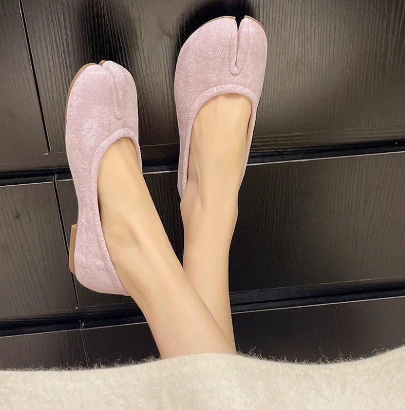 Tabi Split-Toe Ballet Flats