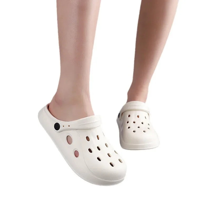 Wide-Toe Garden Clogs