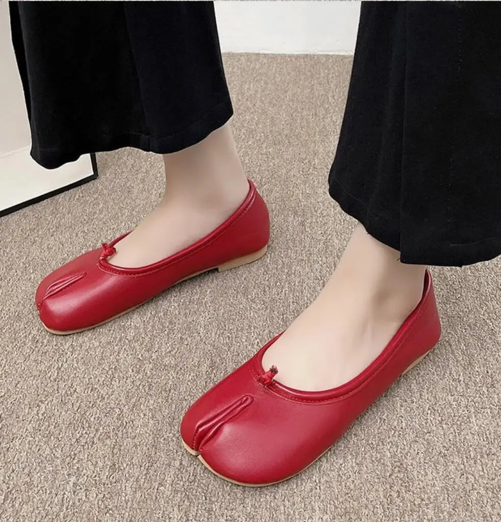 Tabi Split-Toe Ballet Flats