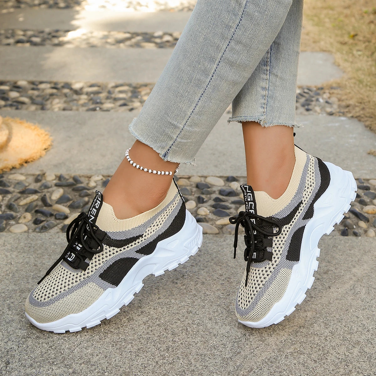Breeze Colourblock Casual Sneakers