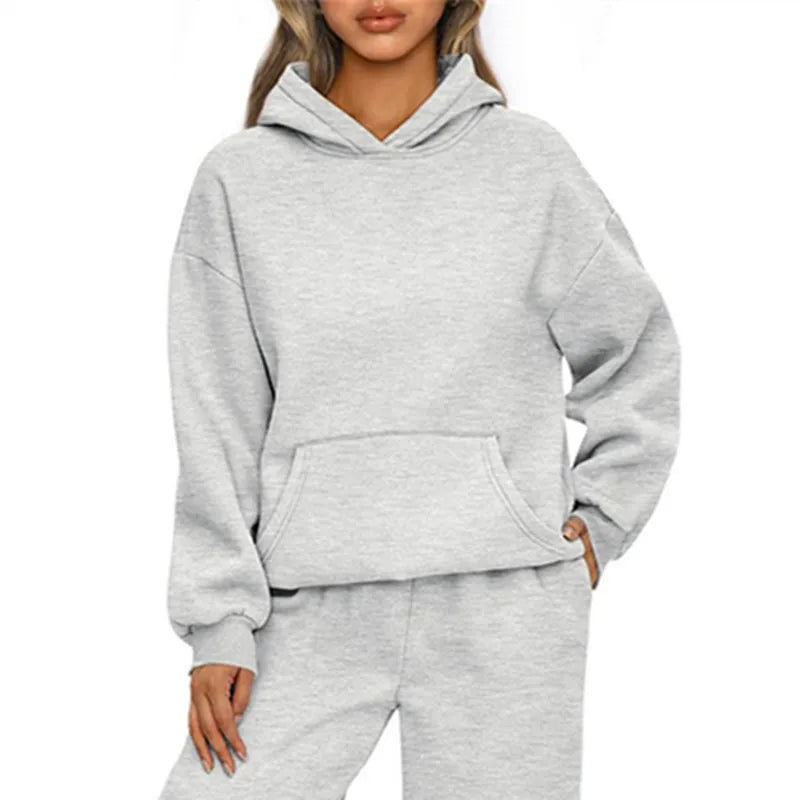 Relaxed Long-Sleeve Pullover Hoodie