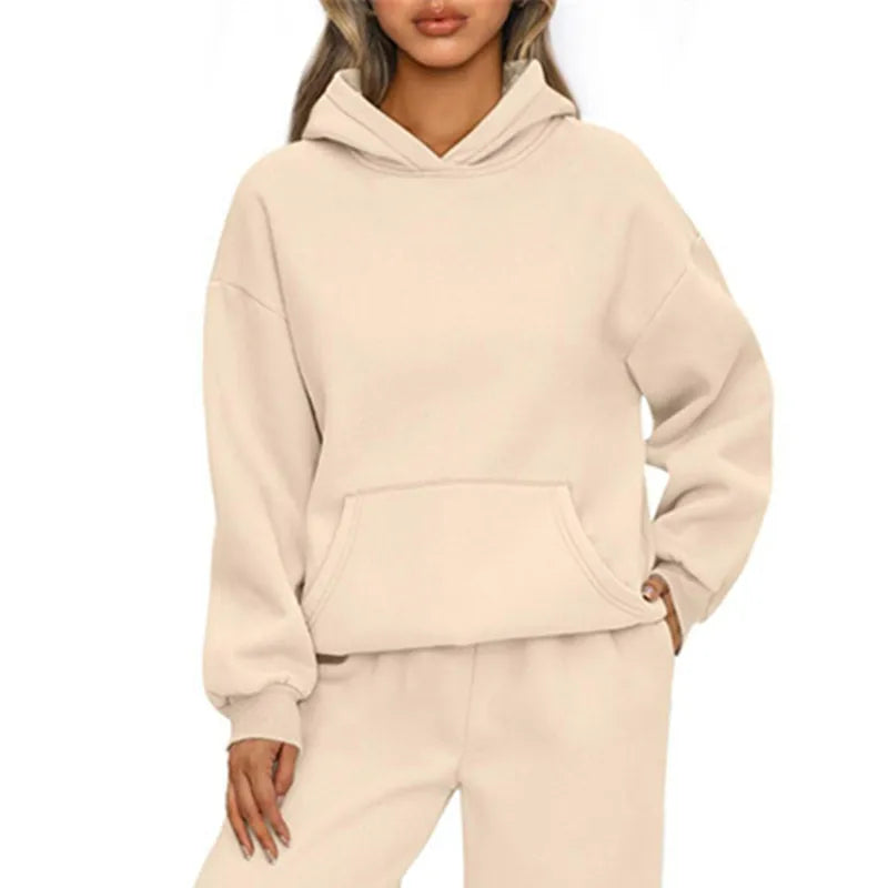 Relaxed Long-Sleeve Pullover Hoodie