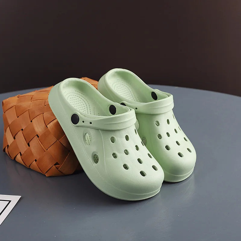 Wide-Toe Garden Clogs