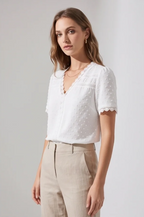 Women's Lace V-Neck Short-Sleeve Blouse – White