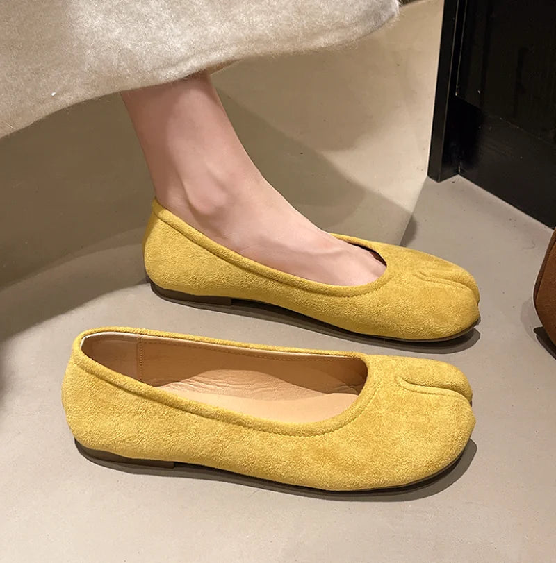 Tabi Split-Toe Ballet Flats