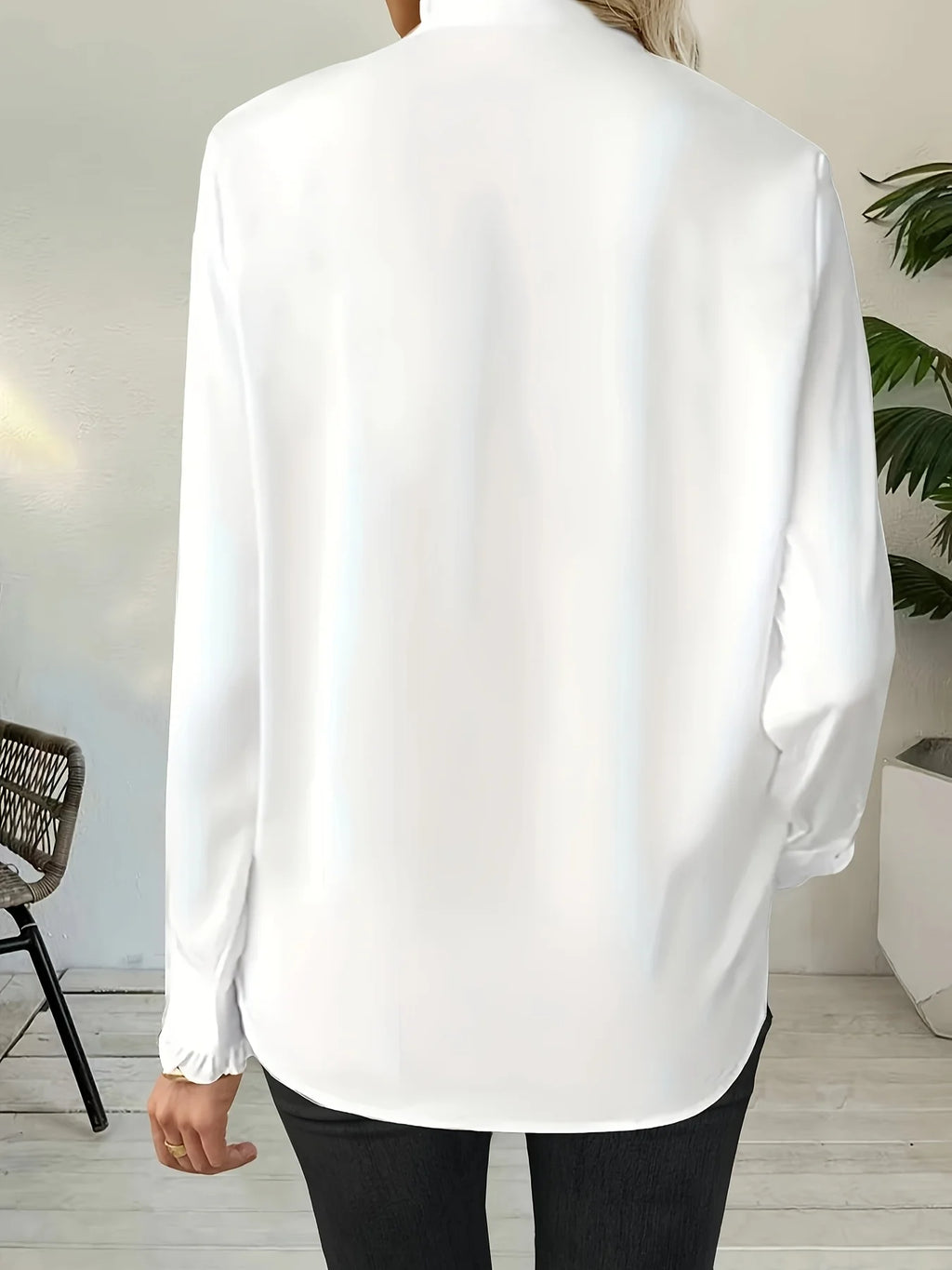 Luna Long-Sleeve Relaxed Blouse