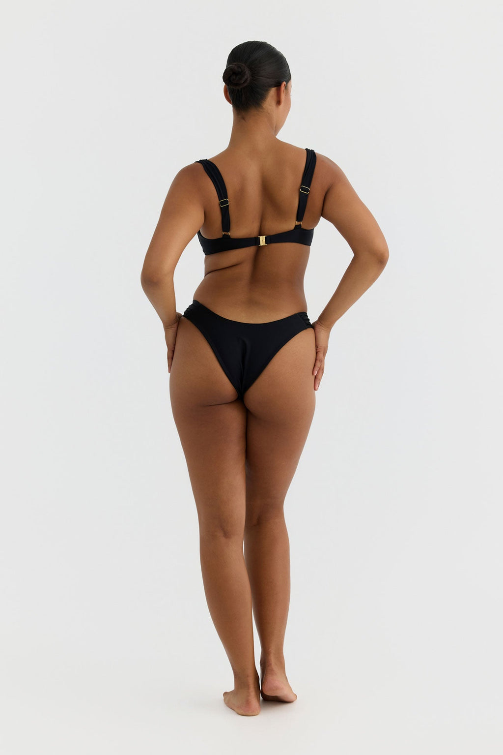 Solenne Pleated Underwire Bikini Top – Black