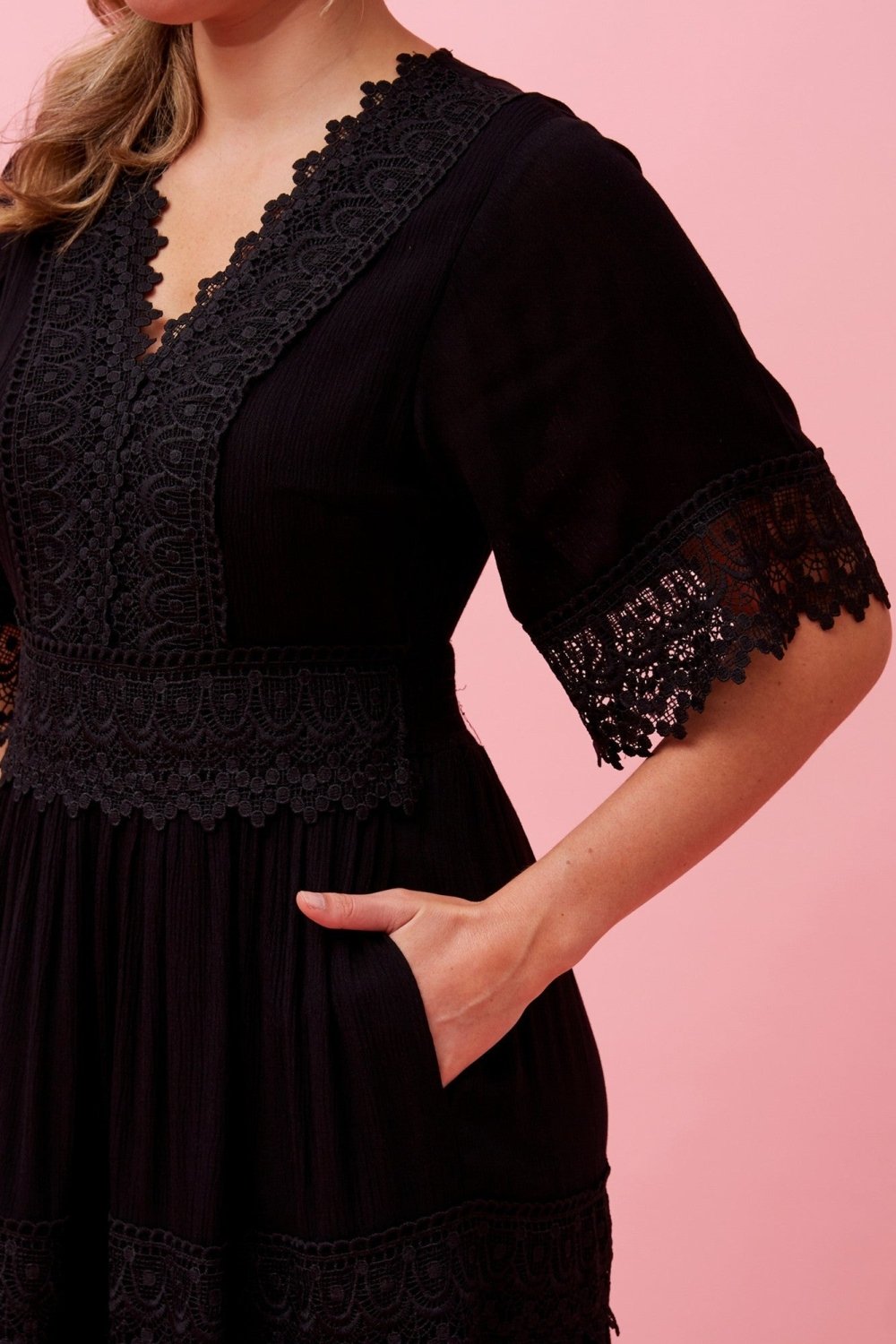 Byron Lace Maxi Dress - Aurelia Sun