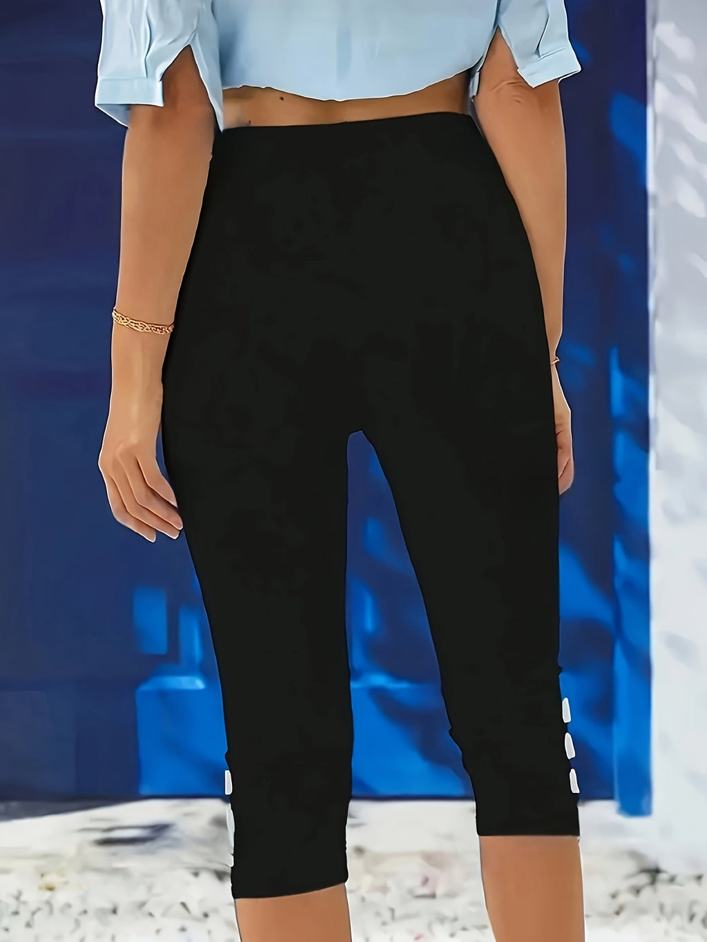 Clara Stretch Capri Pants – Black