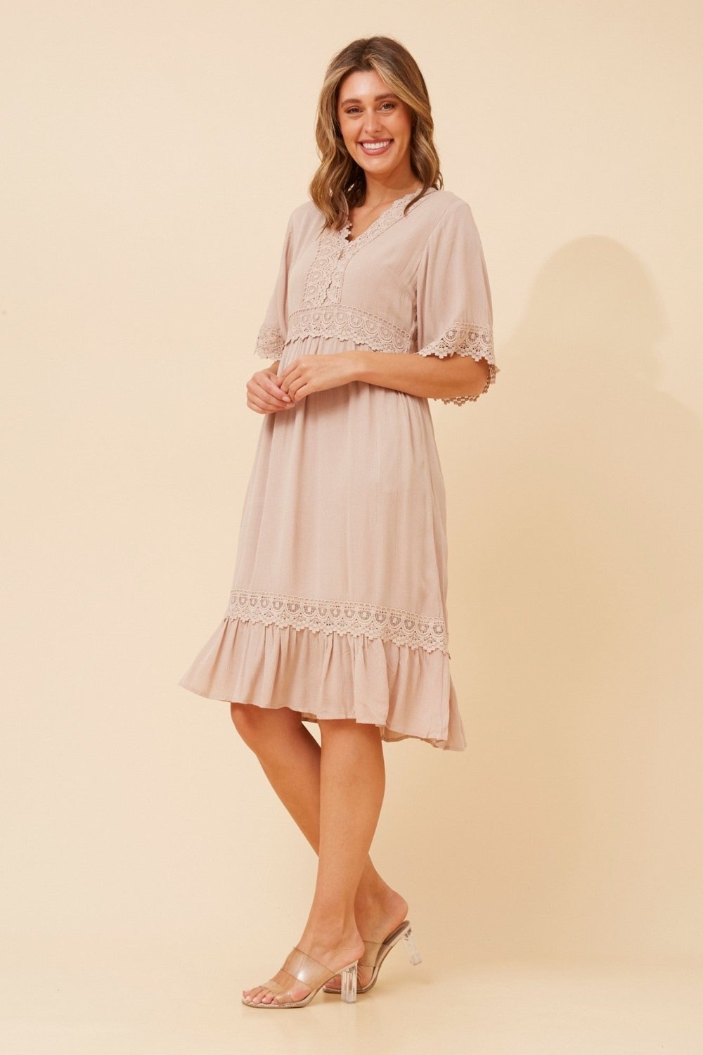 Nayla Lace Midi Dress - Aurelia Sun