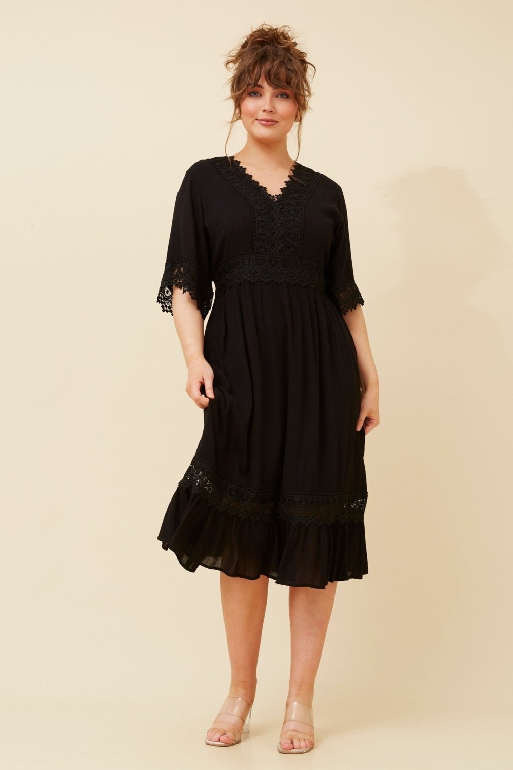 Nayla Lace Midi Dress - Aurelia Sun