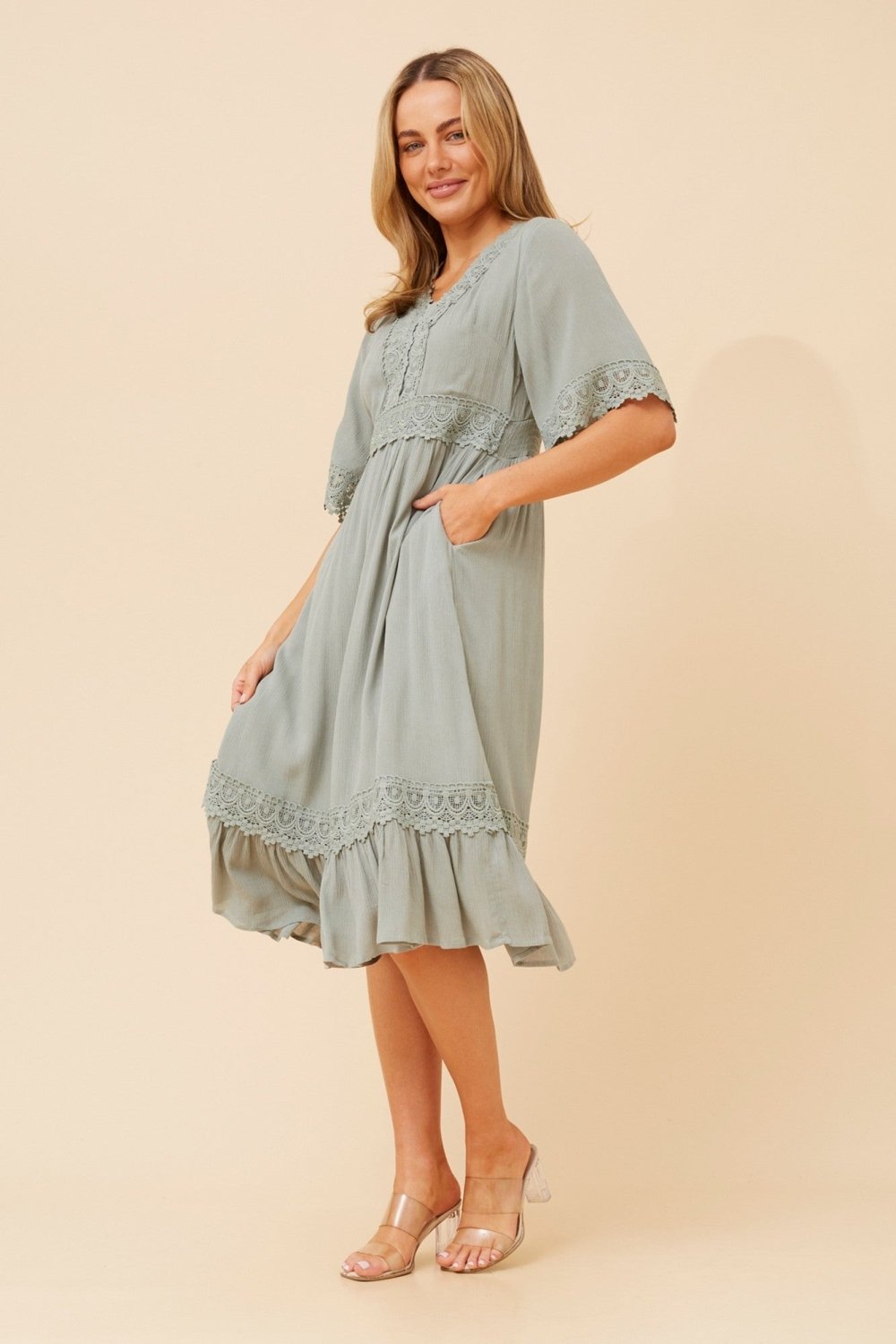 Nayla Lace Midi Dress - Aurelia Sun